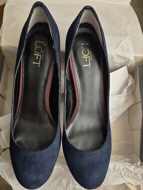 Ann Taylor Dark Navy Suede Wedge Pumps